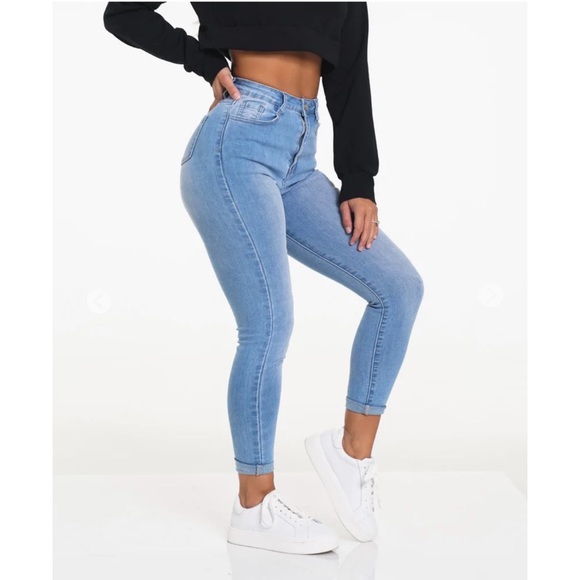 NVGTN Denim - Navishape Light Wash Jeans, size small